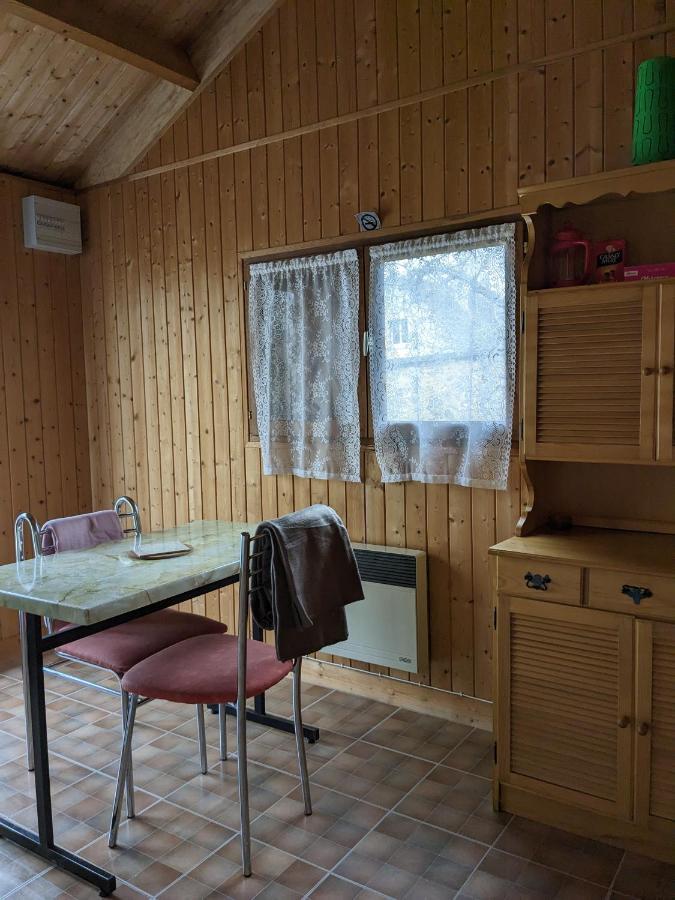 Au Petit Chalet D'Illiers Combray - Salle D'Eau Uniquement Экстерьер фото
