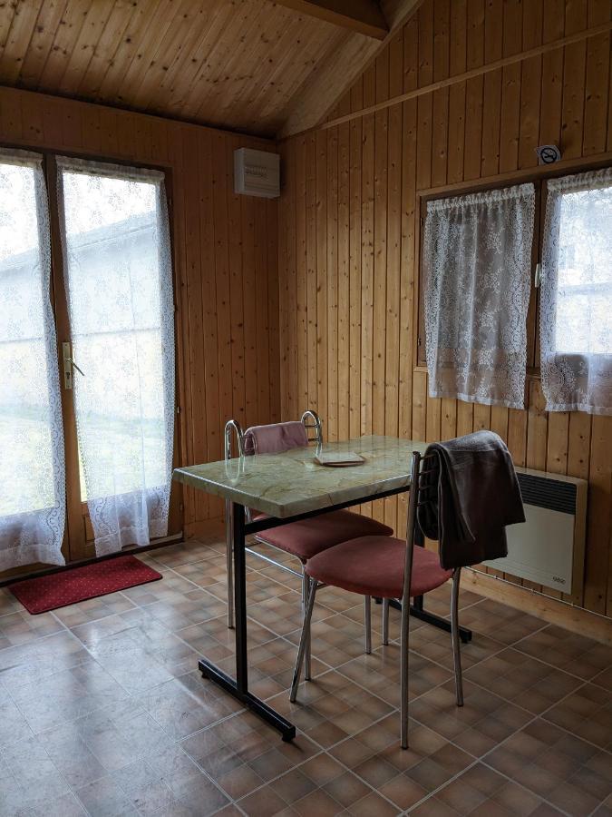 Au Petit Chalet D'Illiers Combray - Salle D'Eau Uniquement Экстерьер фото